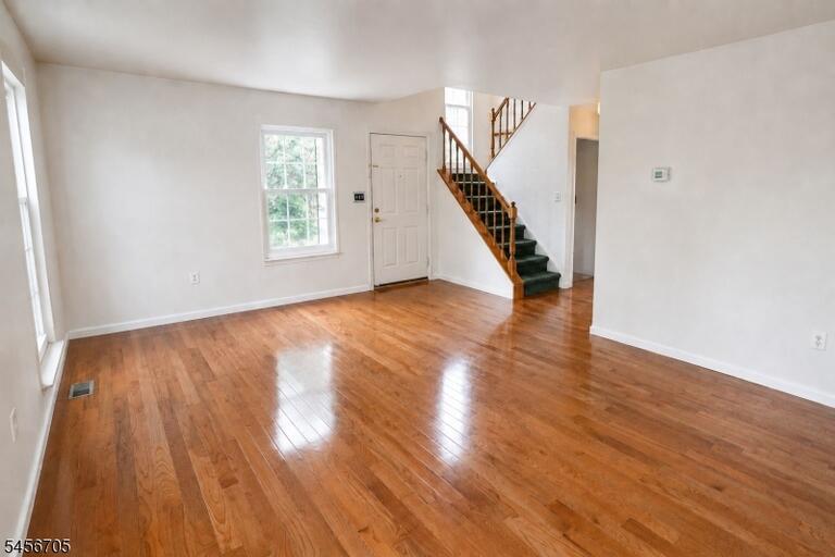 Property listing MLS 4049304 photo 17