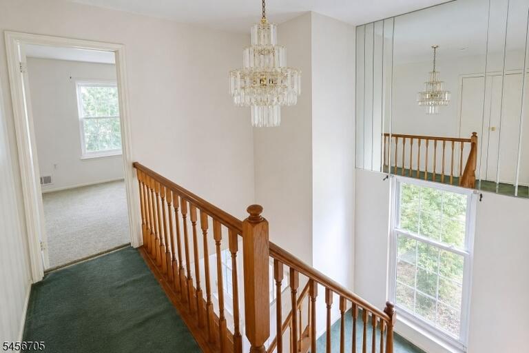 Property listing MLS 4049304 photo 5