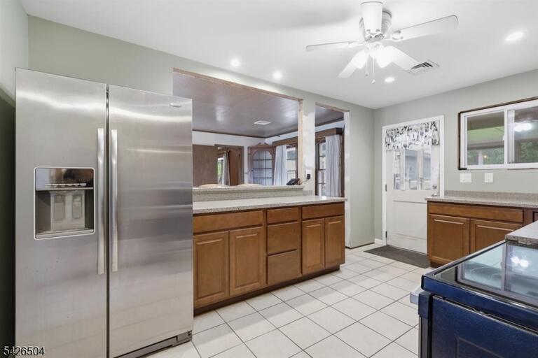 Property listing MLS 4049325 photo 13