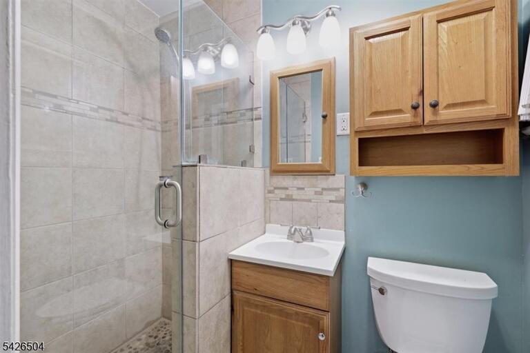 Property listing MLS 4049325 photo 22