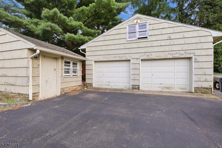 Property listing MLS 4049325 photo 35