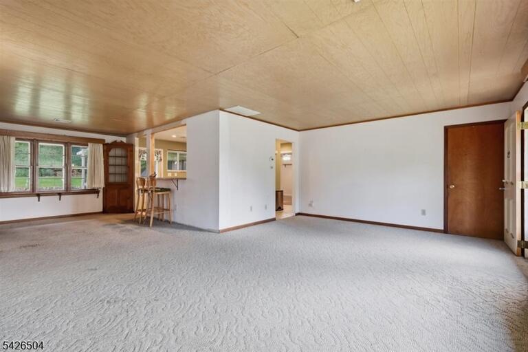 Property listing MLS 4049325 photo 6