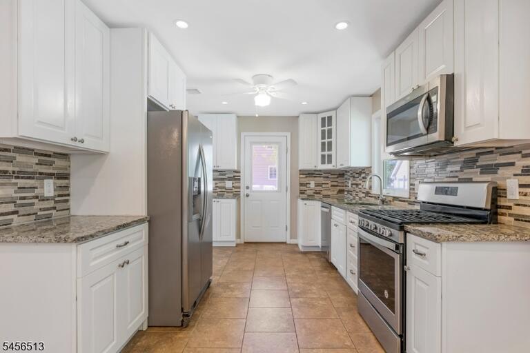 Property listing MLS 4049329 photo 9