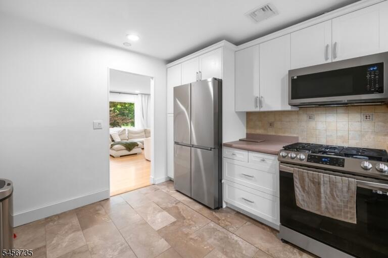 Property listing MLS 4049330 photo 18