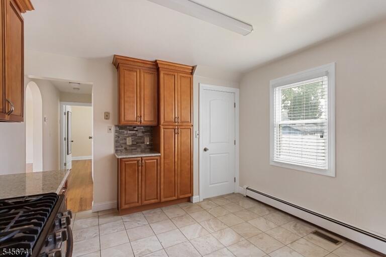 Property listing MLS 4049333 photo 12