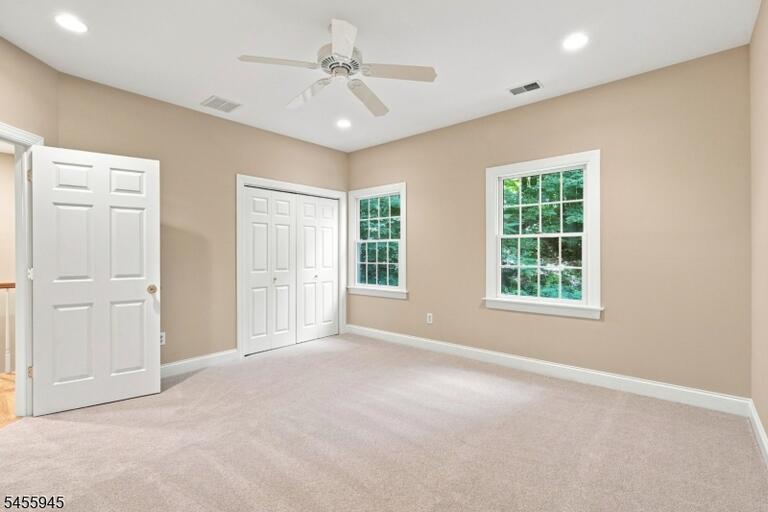 Property listing MLS 4049360 photo 15