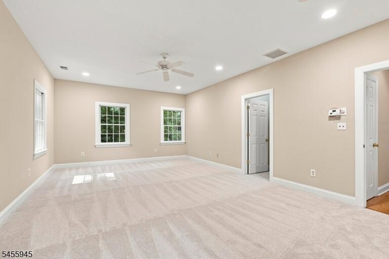 Property listing MLS 4049360 photo 19