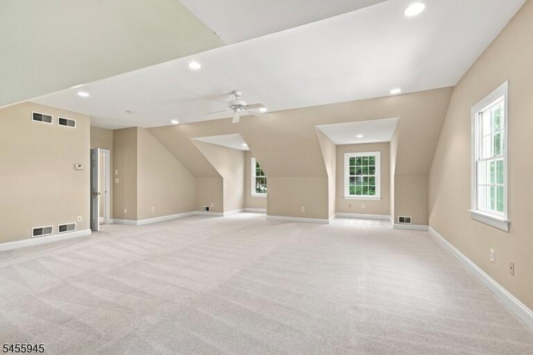 Property listing MLS 4049360 photo 20