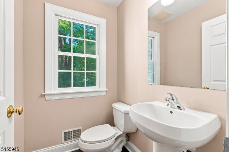 Property listing MLS 4049360 photo 22