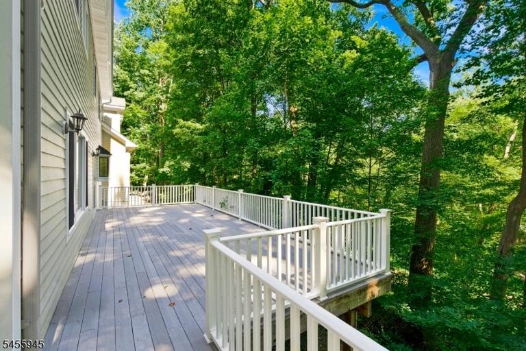 Property listing MLS 4049360 photo 29