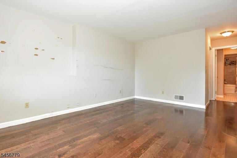 Property listing MLS 4049362 photo 16