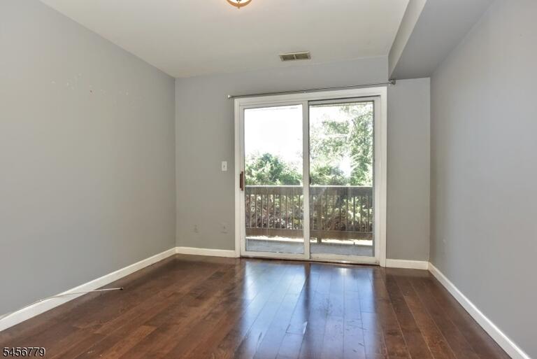 Property listing MLS 4049362 photo 19