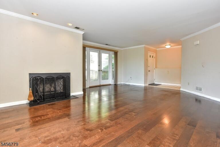 Property listing MLS 4049362 photo 7