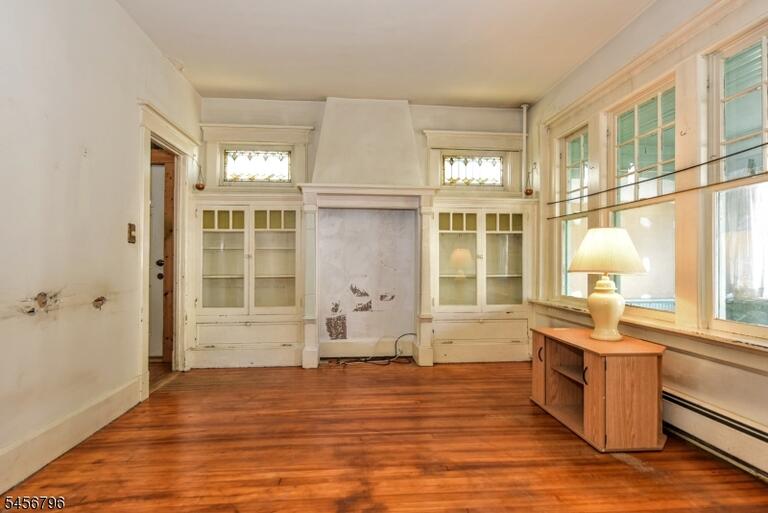 Property listing MLS 4049381 photo 5