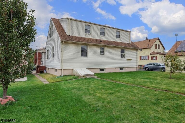 Property listing MLS 4049394 photo 24