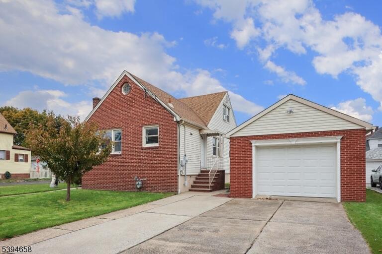 Property listing MLS 4049394 photo 3