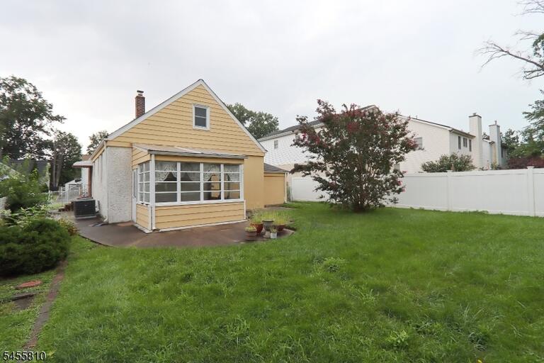 Property listing MLS 4049467 photo 16