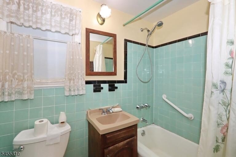 Property listing MLS 4049467 photo 8