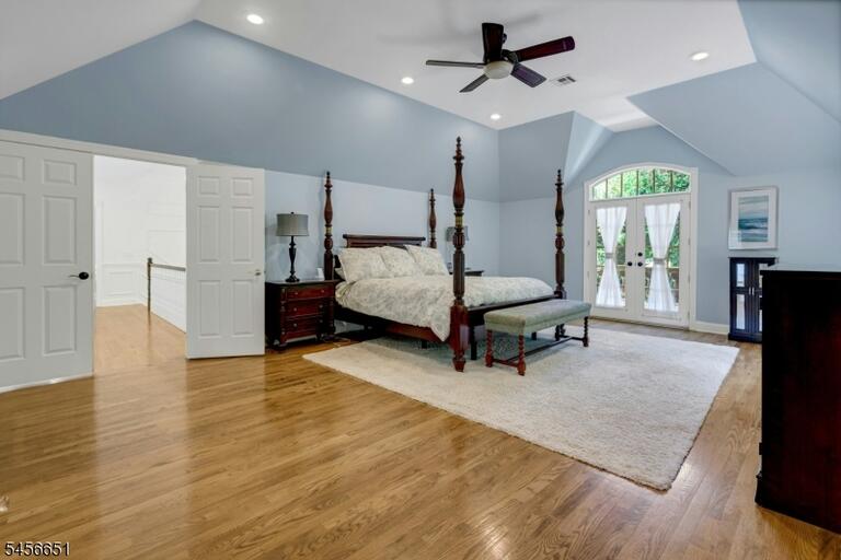 Property listing MLS 4049489 photo 45