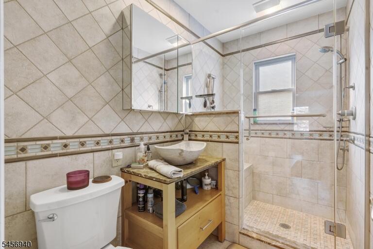 Property listing MLS 4049511 photo 8