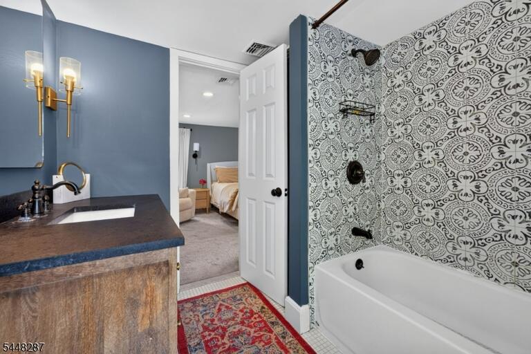 Property listing MLS 4049513 photo 17