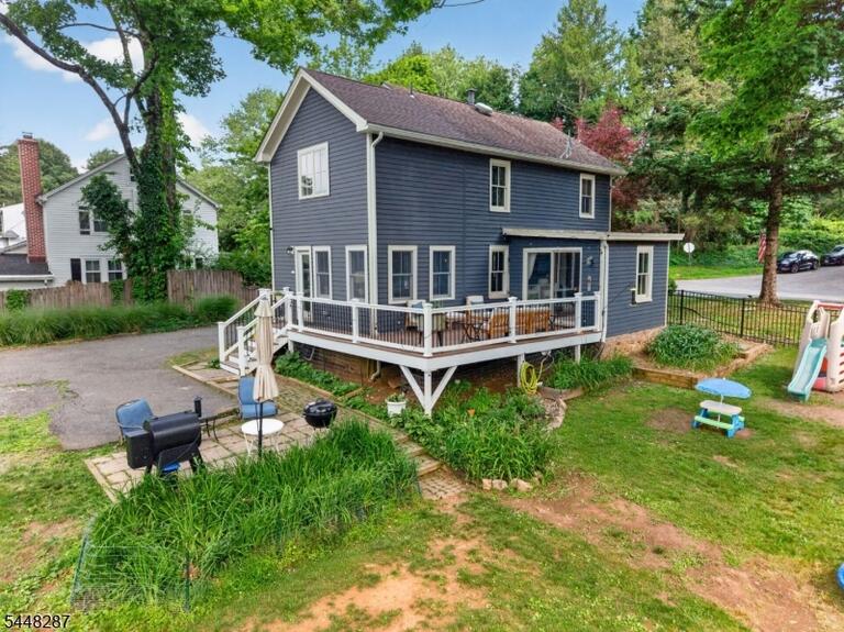 Property listing MLS 4049513 photo 27