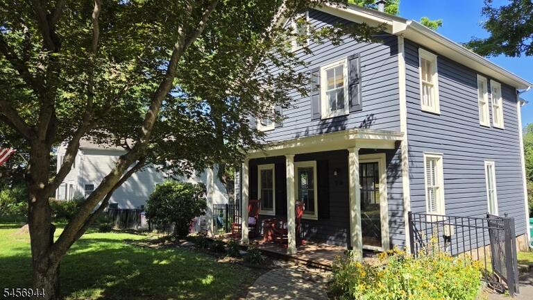 Property listing MLS 4049513 photo 3