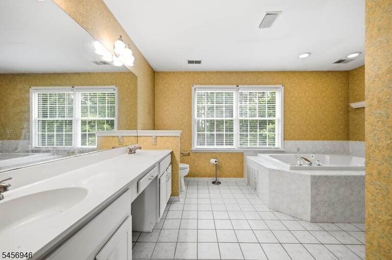 Property listing MLS 4049522 photo 35