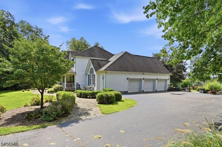 Property listing MLS 4049522 photo 37