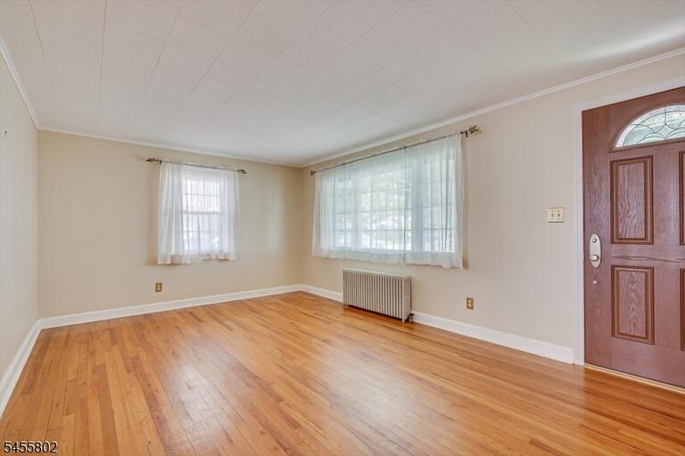 Property listing MLS 4049529 photo 4