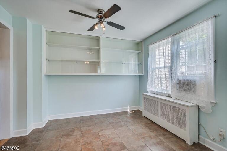 Property listing MLS 4049529 photo 9