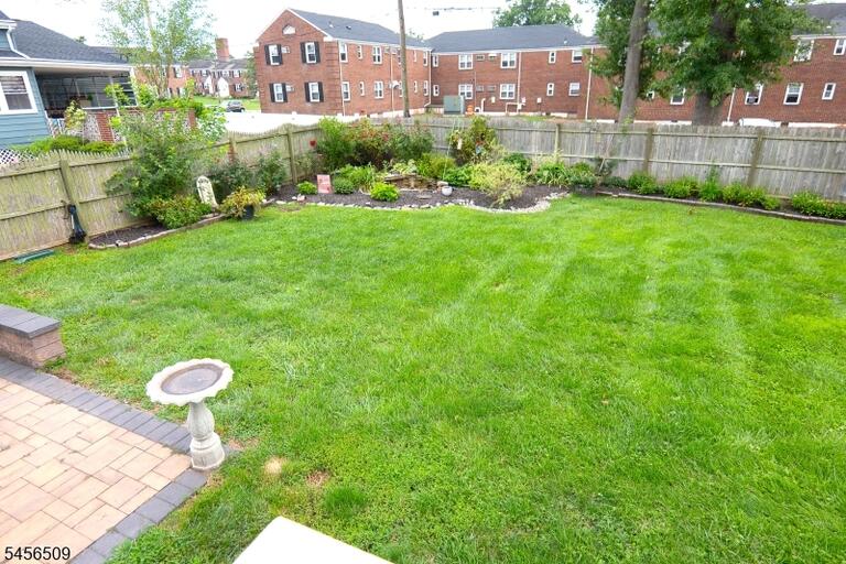 Property listing MLS 4049535 photo 44