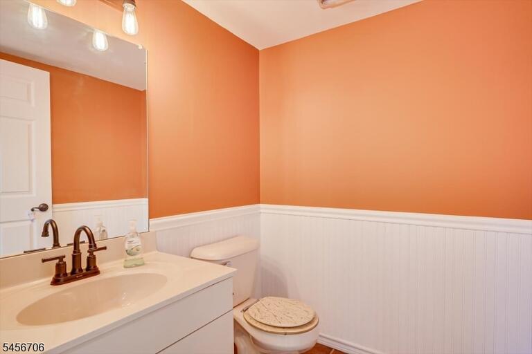 Property listing MLS 4049565 photo 18