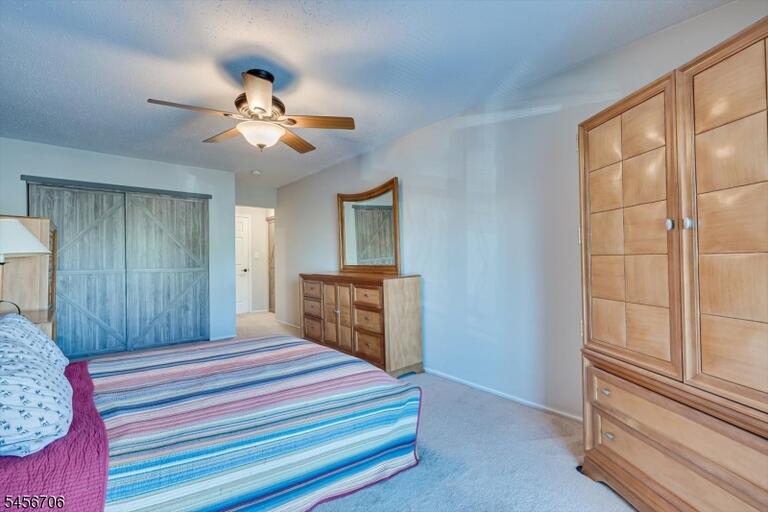 Property listing MLS 4049565 photo 27