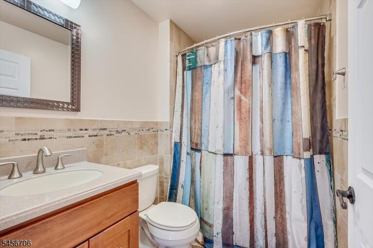 Property listing MLS 4049565 photo 31