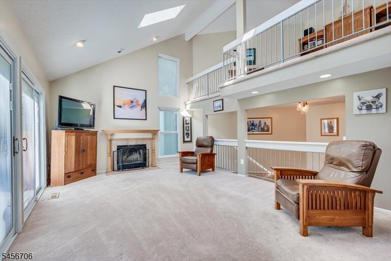 Property listing MLS 4049565 photo 9