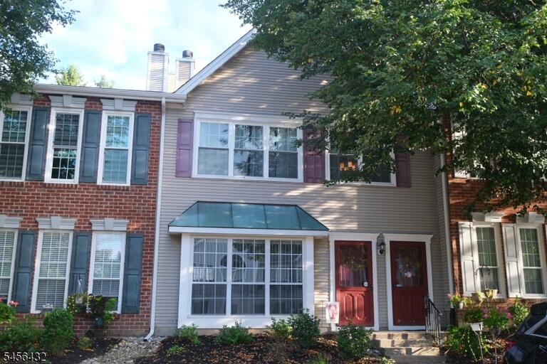 Property listing MLS 4049580 photo 1
