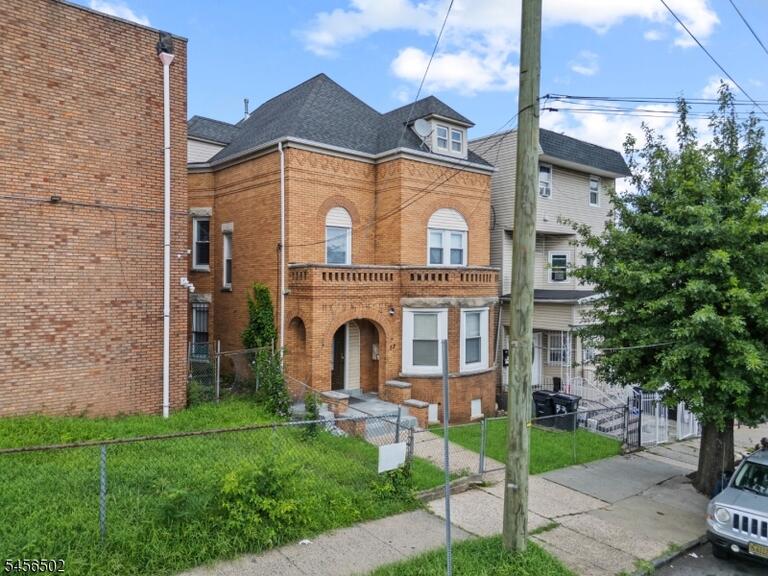 Property listing MLS 4049606 photo 11