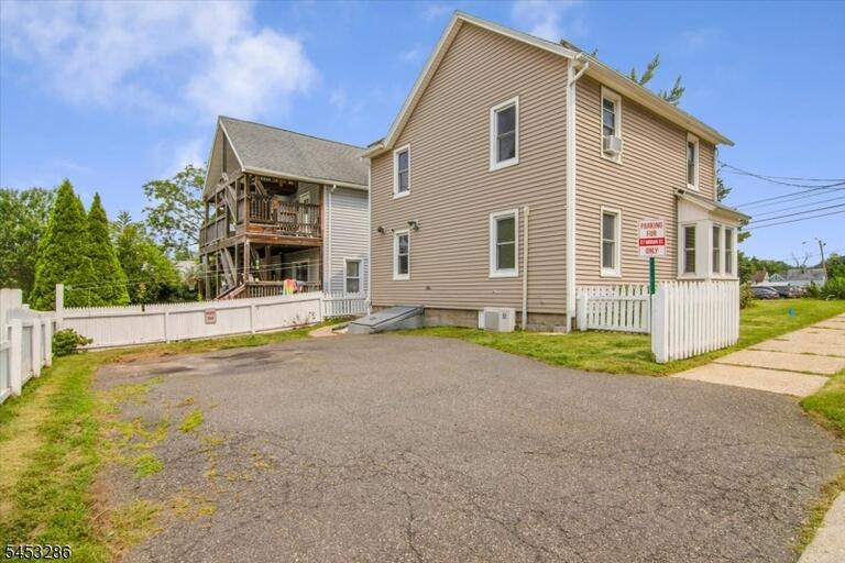 Property listing MLS 4049628 photo 19