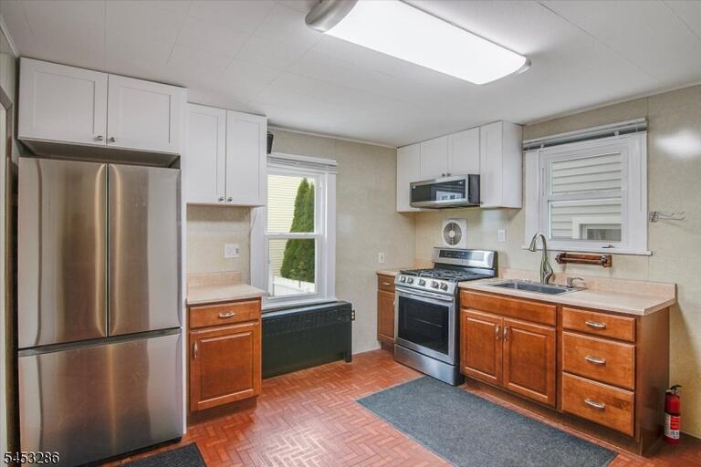 Property listing MLS 4049628 photo 9