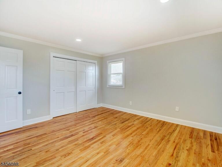 Property listing MLS 4049636 photo 32