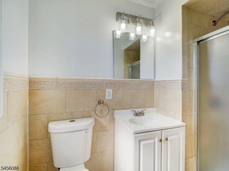 Property listing MLS 4049636 photo 34