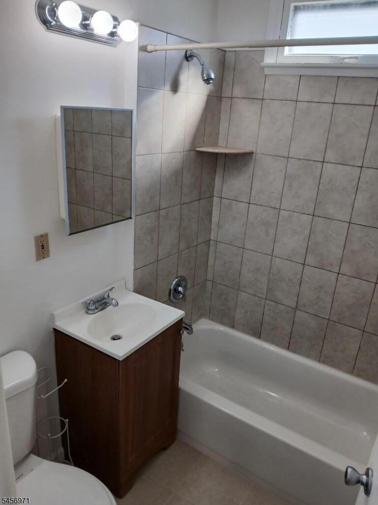 Property listing MLS 4049680 photo 11
