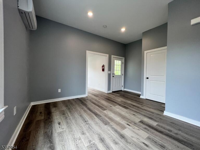 Property listing MLS 4049713 photo 4