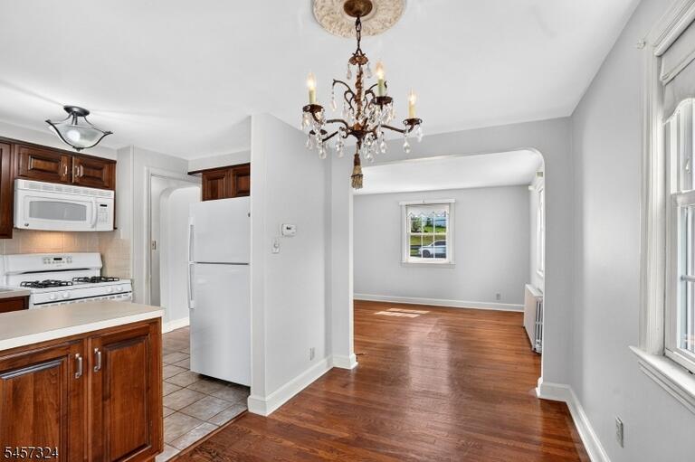 Property listing MLS 4049760 photo 6