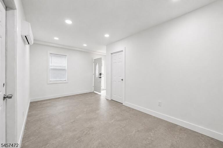 Property listing MLS 4049886 photo 29