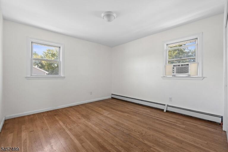 Property listing MLS 4049936 photo 17