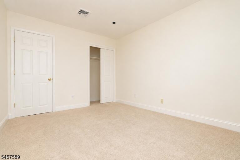 Property listing MLS 4049968 photo 14