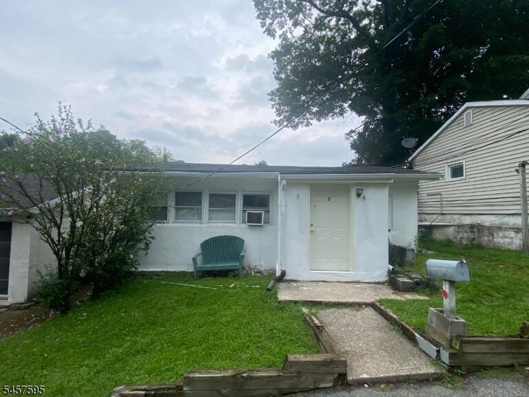 Property listing MLS 4049969 photo 1