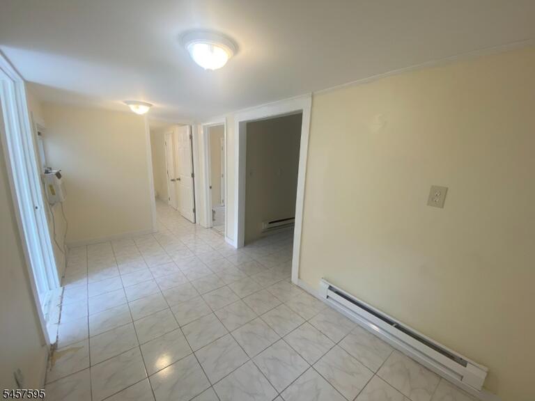 Property listing MLS 4049969 photo 4